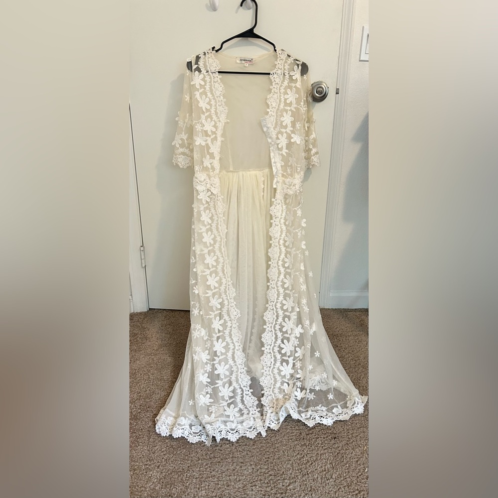 White Lace Cover